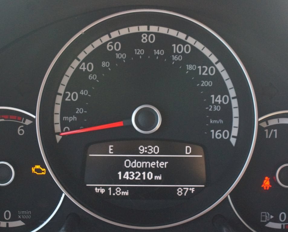 2013 Volkswagen Beetle Convertible 2.0L TDI