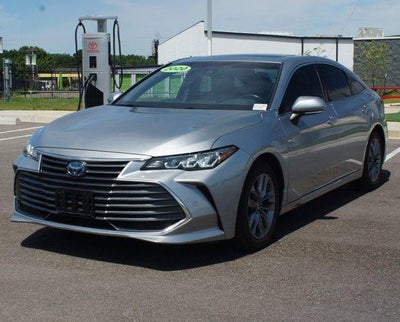 2020 Toyota Avalon Hybrid XLE
