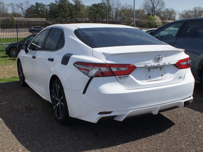 2018 Toyota Camry SE