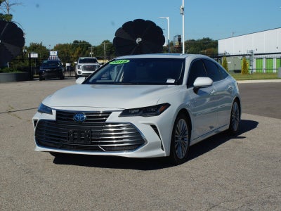 2019 Toyota Avalon Hybrid Limited