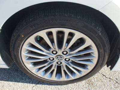 2019 Toyota Avalon Hybrid Limited