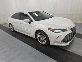 2019 Toyota Avalon Hybrid Limited