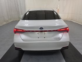 2019 Toyota Avalon Hybrid Limited