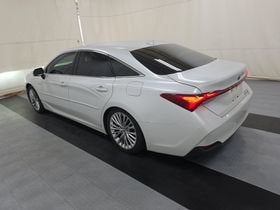 2019 Toyota Avalon Hybrid Limited