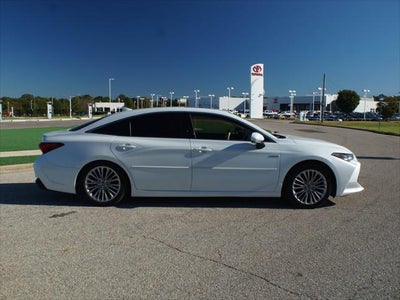 2019 Toyota Avalon Hybrid Limited