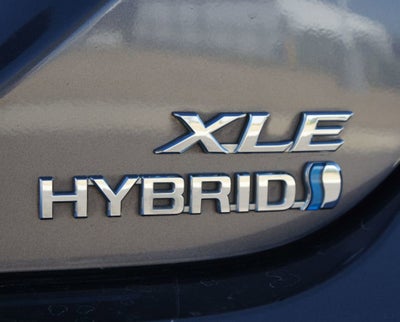2018 Toyota Camry Hybrid XLE