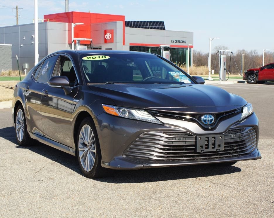 2018 Toyota Camry Hybrid XLE