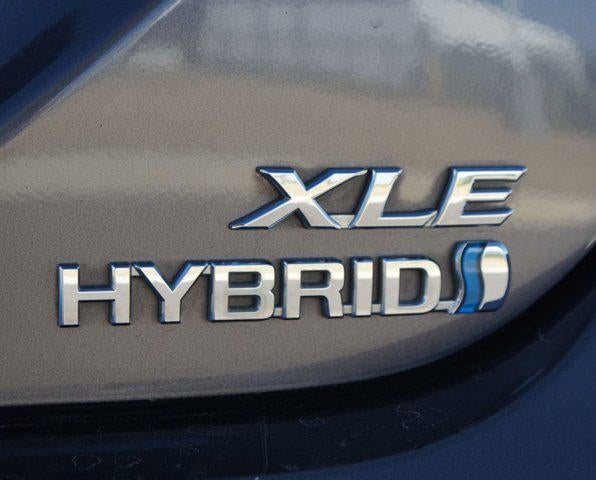 2018 Toyota Camry Hybrid XLE