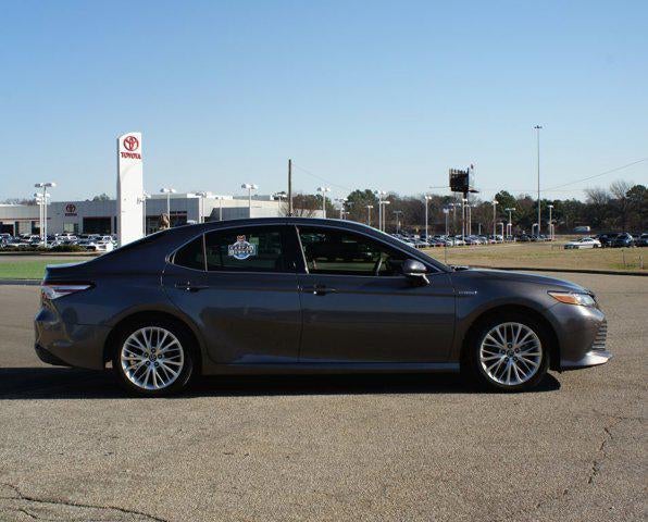 2018 Toyota Camry Hybrid XLE