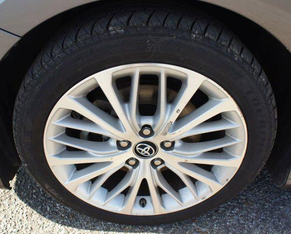 2018 Toyota Camry Hybrid XLE