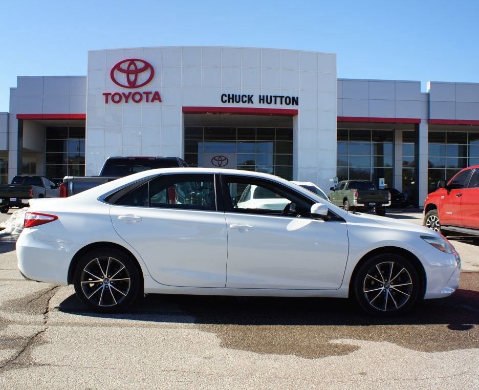 2016 Toyota Camry XSE