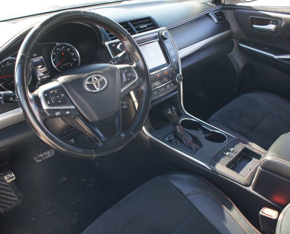 2016 Toyota Camry XSE