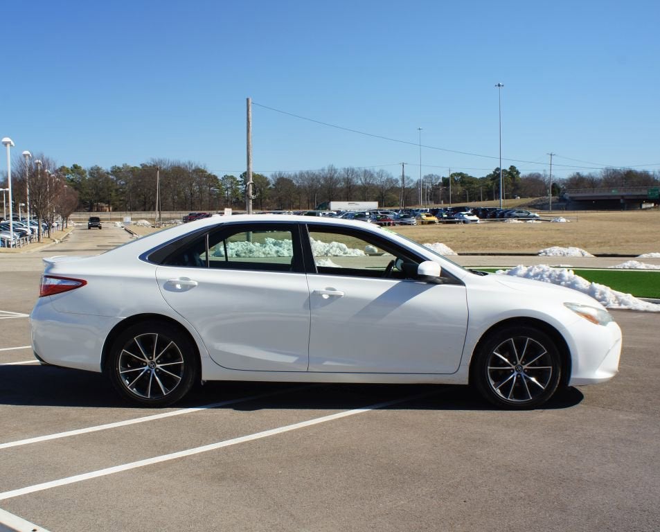 2016 Toyota Camry XSE