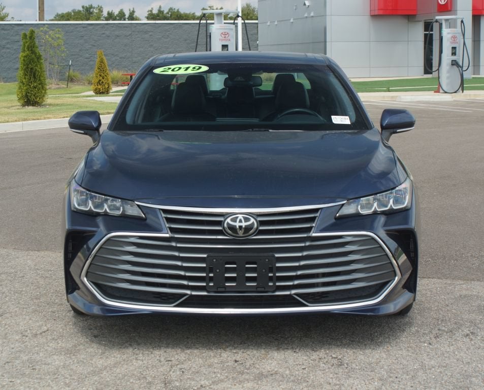 2019 Toyota Avalon XLE