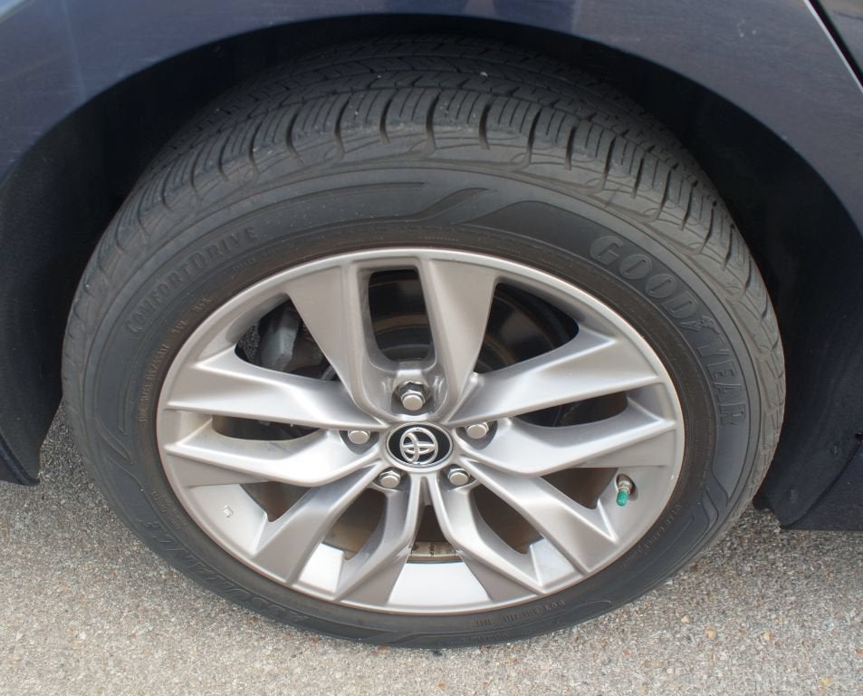 2019 Toyota Avalon XLE