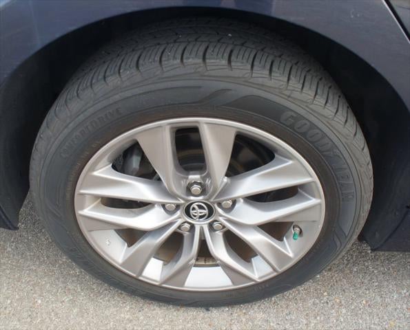 2019 Toyota Avalon XLE