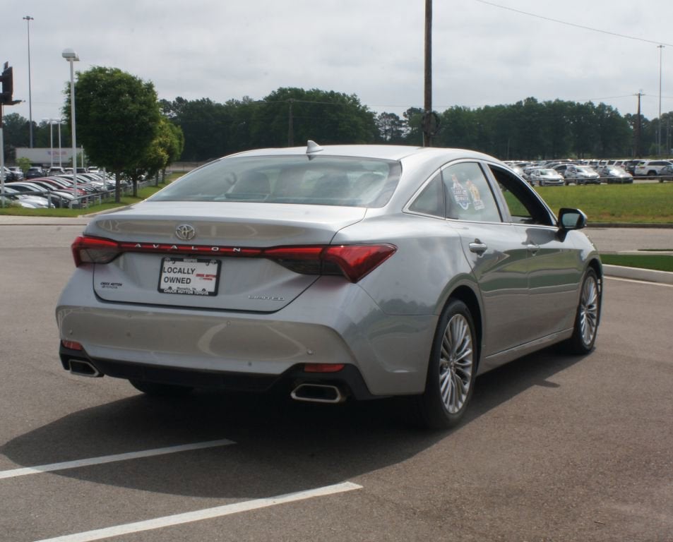 2019 Toyota AVALON Base