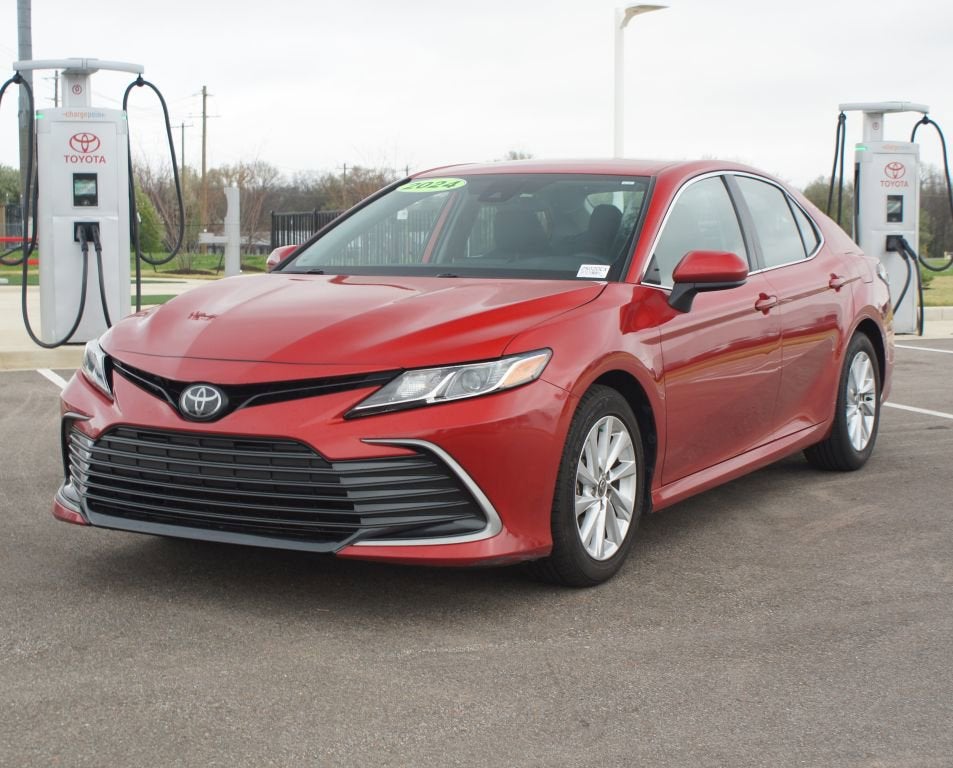 2024 Toyota Camry LE
