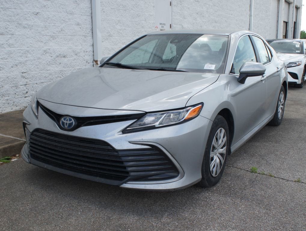 2024 Toyota Camry Hybrid LE