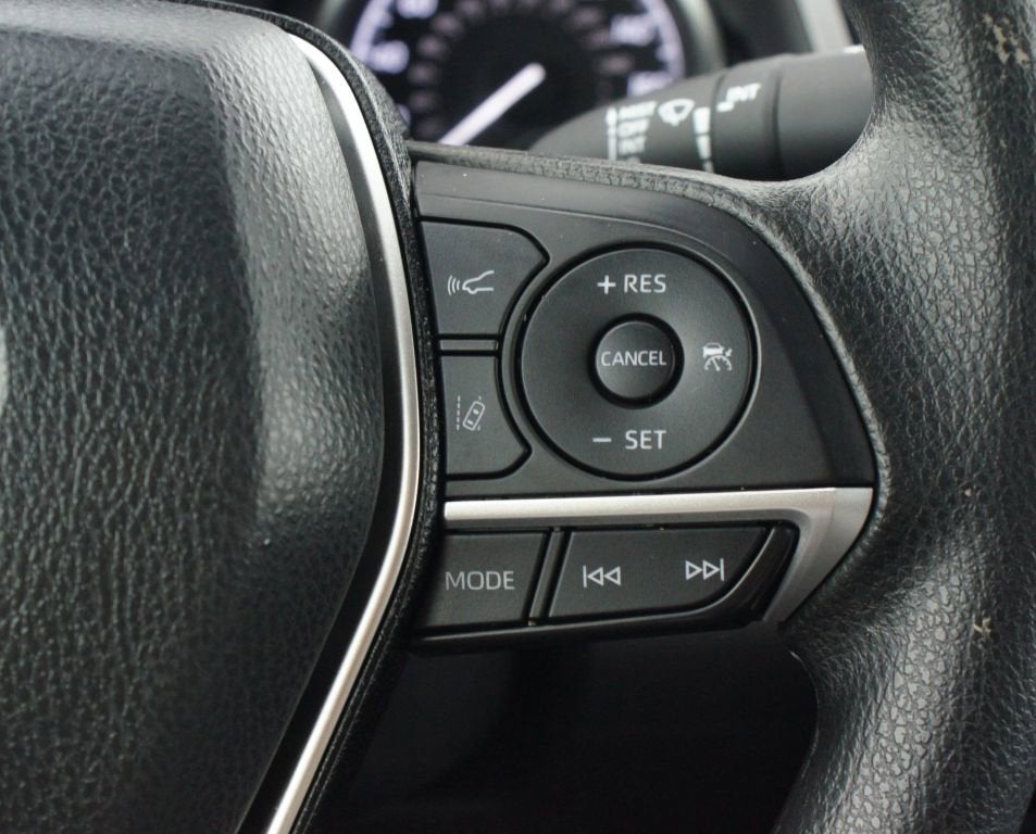 2024 Toyota Camry Hybrid LE