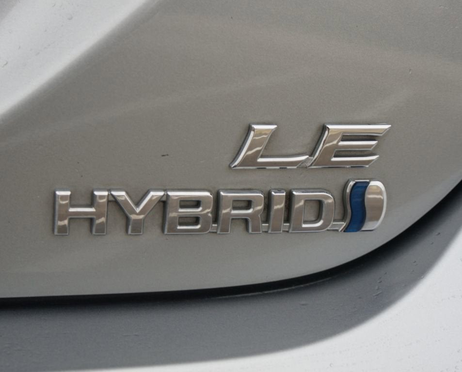 2024 Toyota Camry Hybrid LE