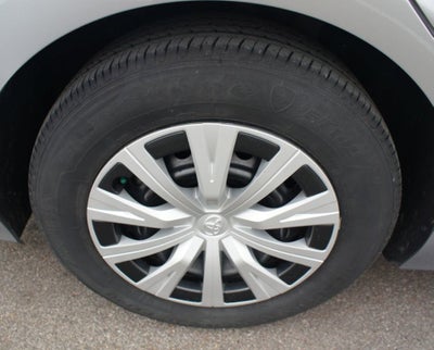 2024 Toyota Camry Hybrid LE