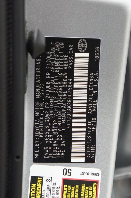 2024 Toyota Camry Hybrid LE
