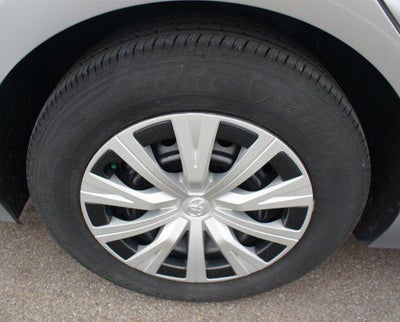2024 Toyota Camry Hybrid LE