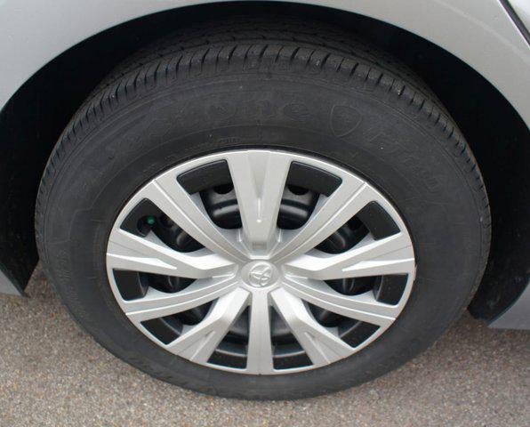 2024 Toyota Camry Hybrid LE