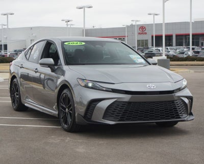 2025 Toyota Camry SE