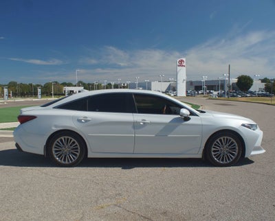 2022 Toyota Avalon Limited
