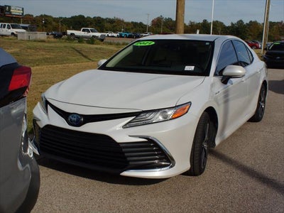 2021 Toyota Camry Hybrid XLE