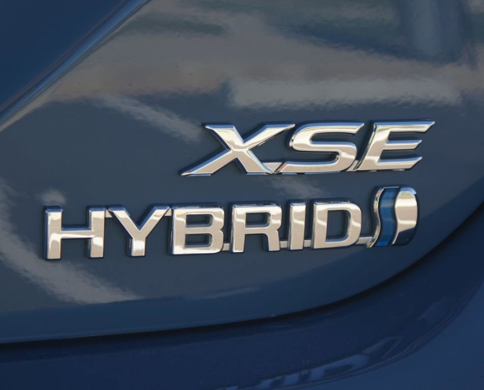 2024 Toyota Camry Hybrid XSE