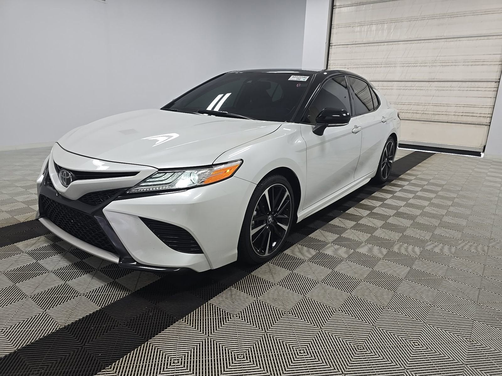 2020 Toyota Camry 2.5 Auto XSE's photo