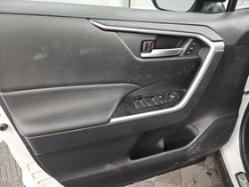 2025 Toyota RAV4 Hybrid XLE Premium