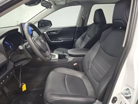 2025 Toyota RAV4 Hybrid XLE Premium