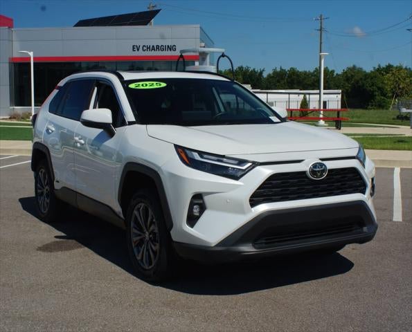 2025 Toyota RAV4 Hybrid XLE Premium
