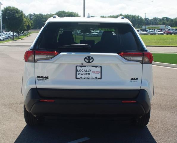 2025 Toyota RAV4 Hybrid XLE Premium