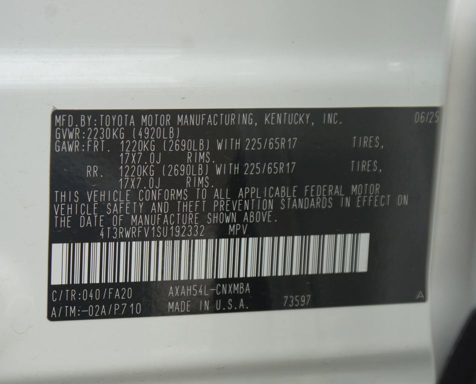 2025 Toyota RAV4 Hybrid XLE