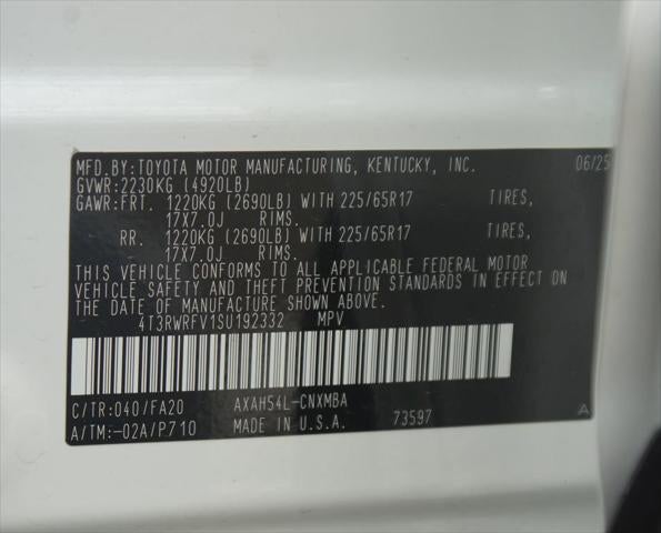 2025 Toyota RAV4 Hybrid XLE