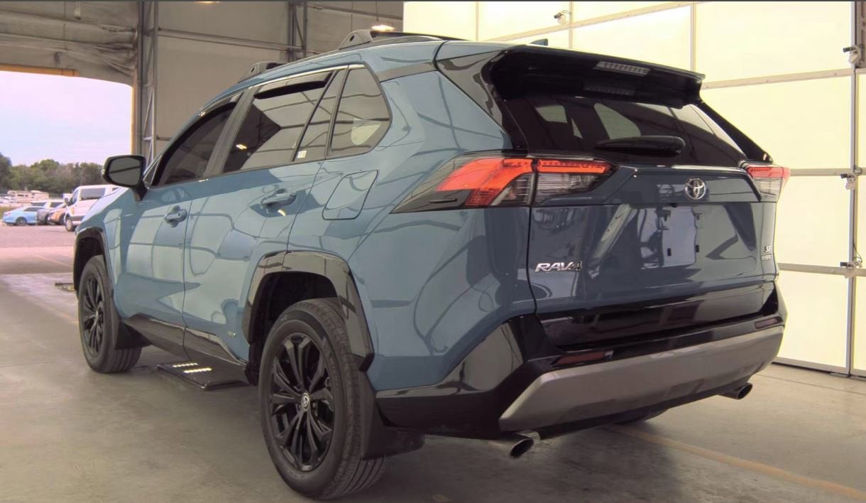 2024 Toyota RAV4 Hybrid SE