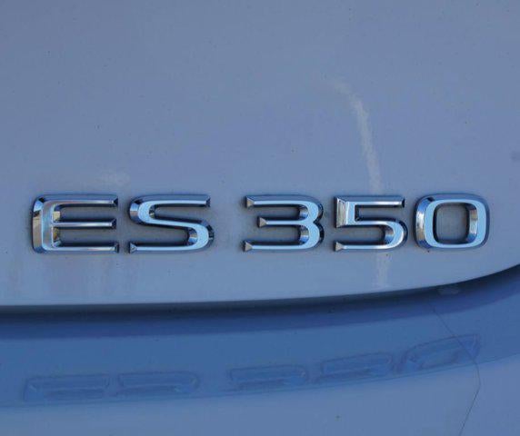 2023 Lexus ES ES 350 F SPORT Handling