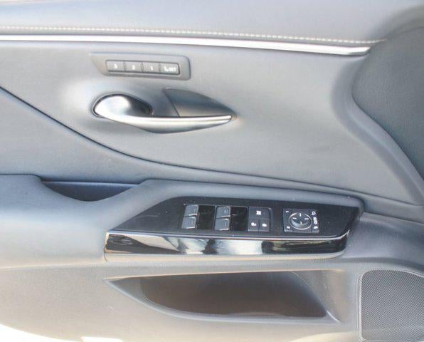 2023 Lexus ES ES 350 F SPORT Handling