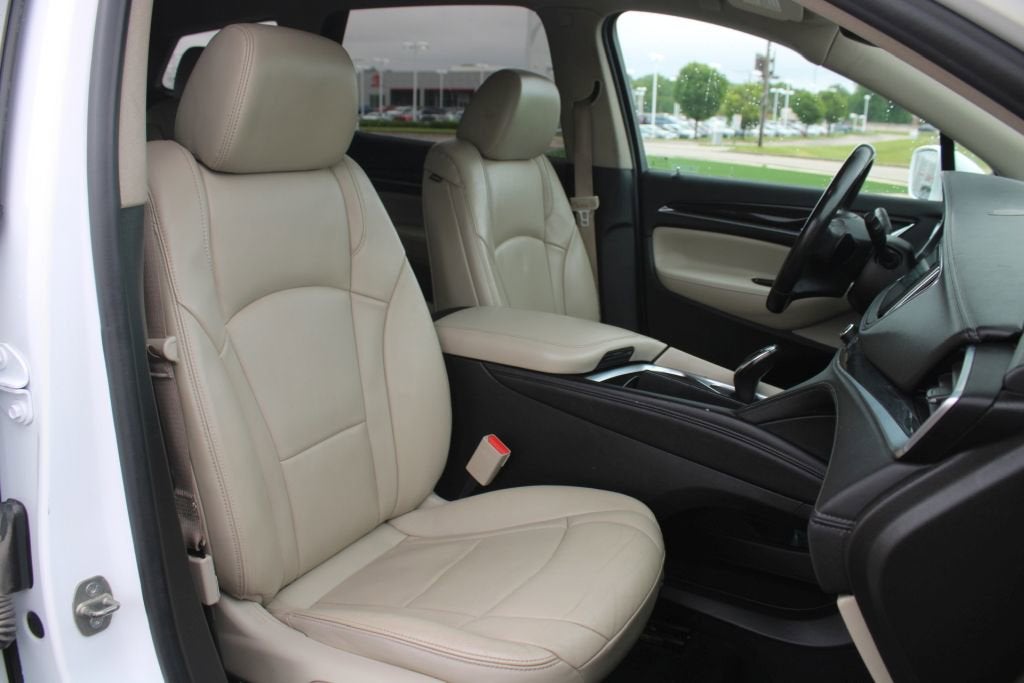 2020 Buick Enclave Essence