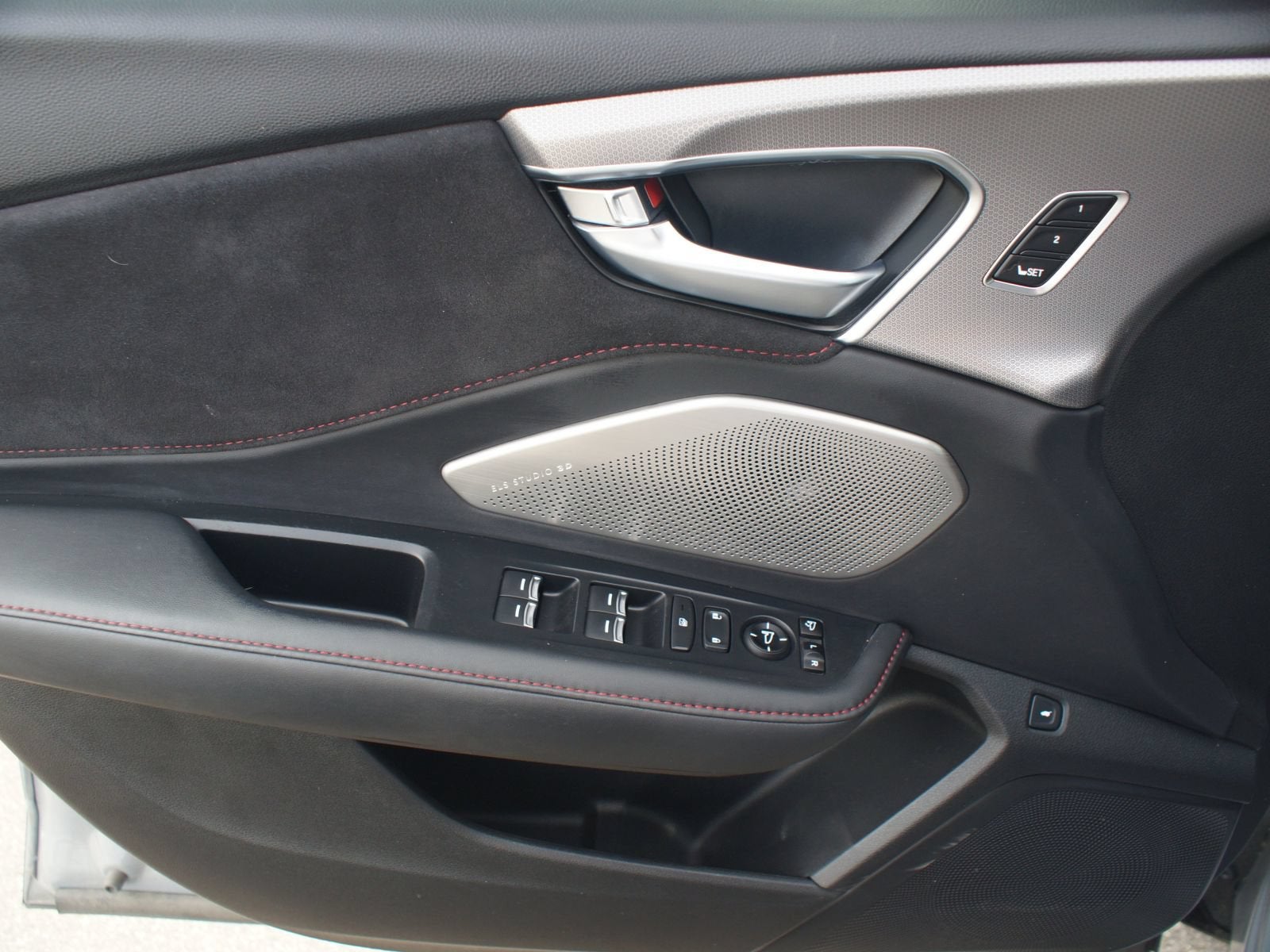 2025 Acura RDX w/A-Spec Advance Package