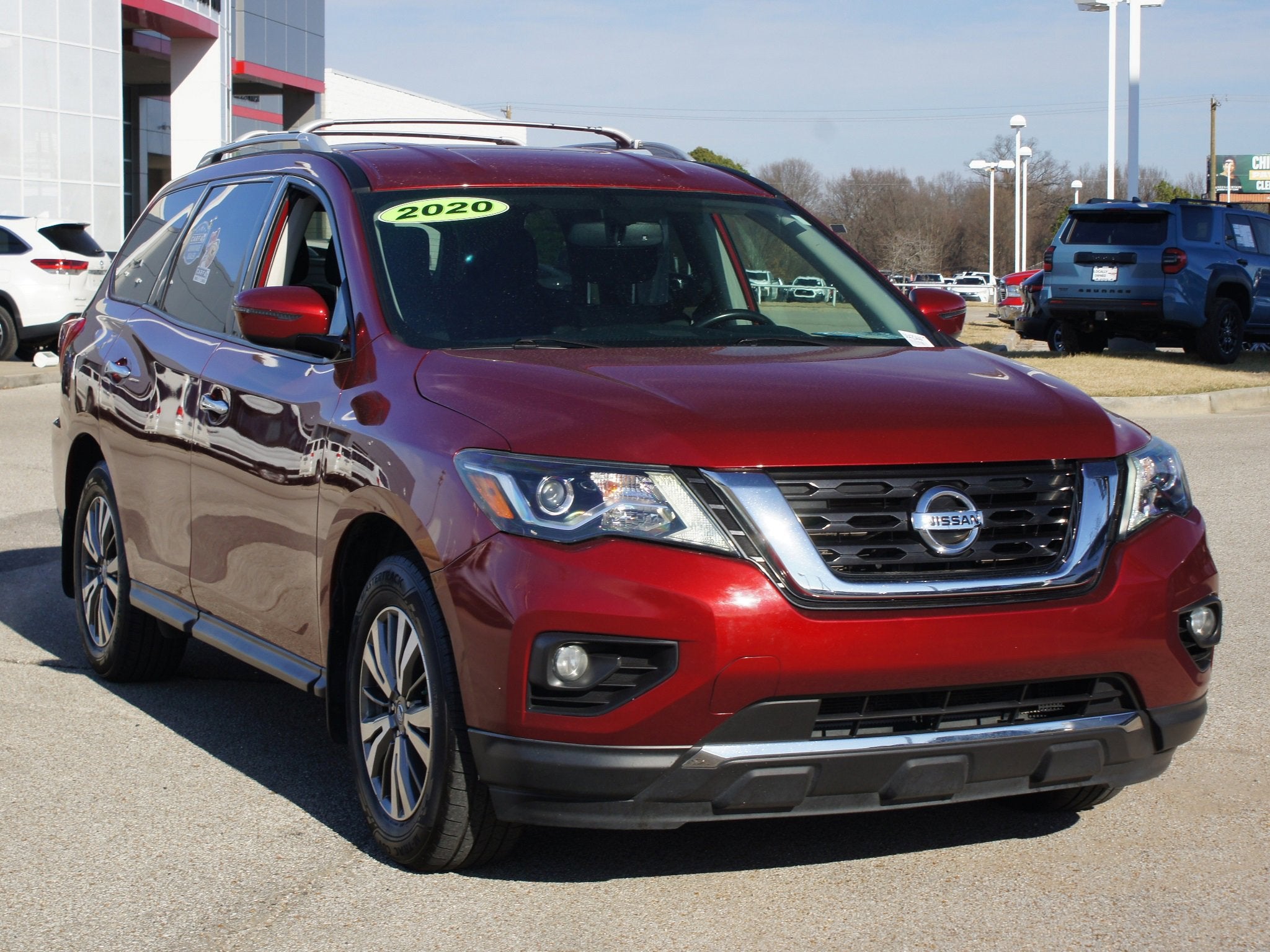 2020 Nissan Pathfinder SV