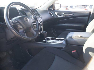 2020 Nissan Pathfinder SV