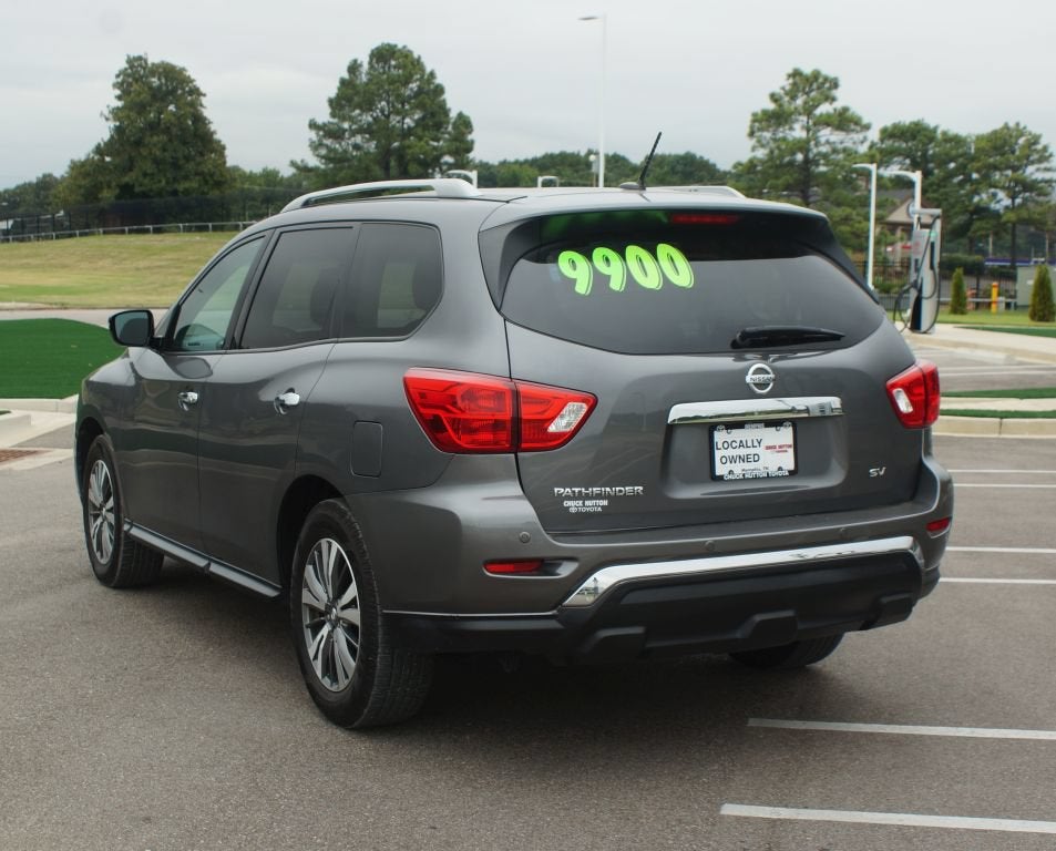 2017 Nissan Pathfinder SV