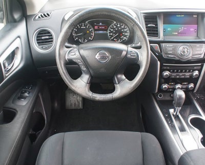 2017 Nissan Pathfinder SV