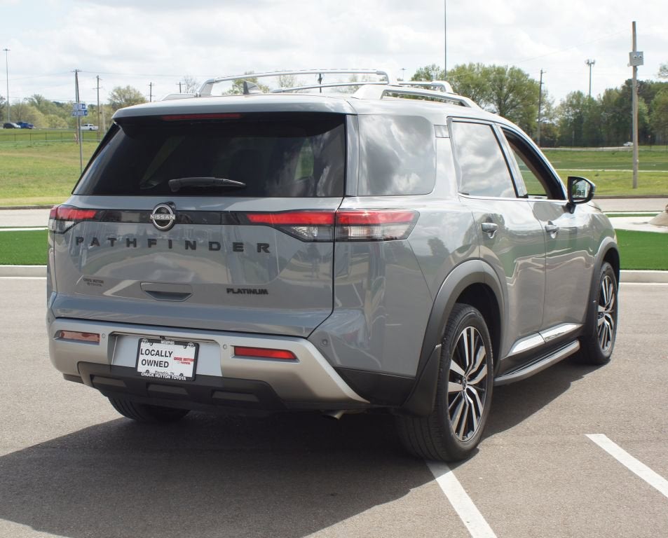 2023 Nissan Pathfinder Platinum